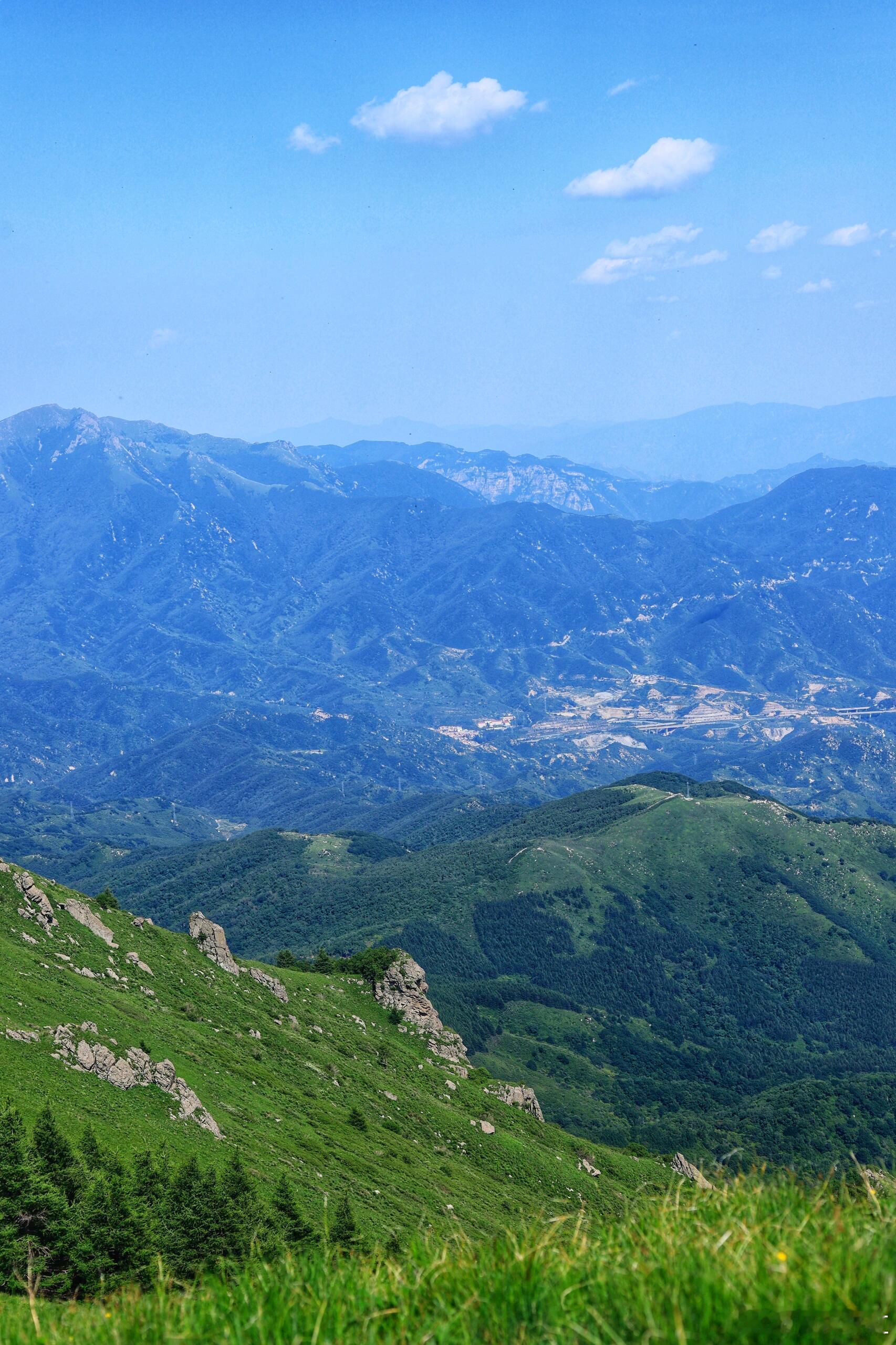 夏日徒步｜在京西高山草甸，把灵魂放进山野摇篮「当城市病遇见灵山解药」被空调房封