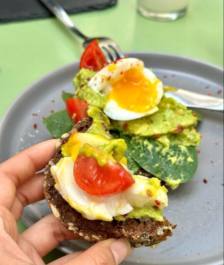 欧冠：本菲卡-勒沃库森本菲卡早就不是以前的本菲卡了，自从阿根廷副球王迪玛利亚卢