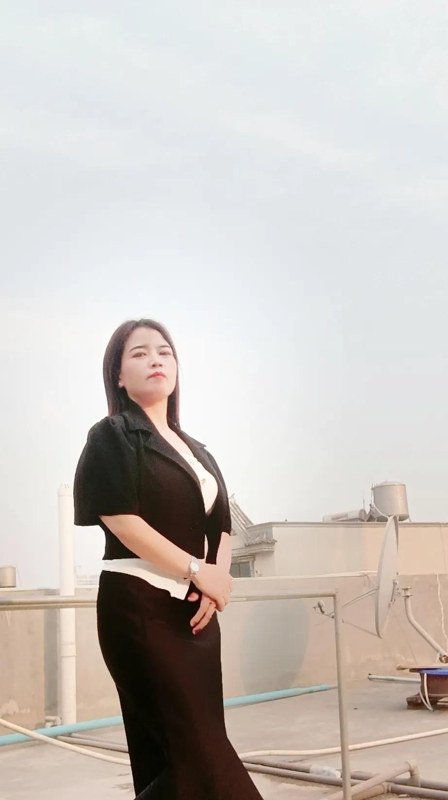 性欲，人人都有，但习惯了，却可有可无。那天晚上我照旧躺在床上刷着短视频，老公洗