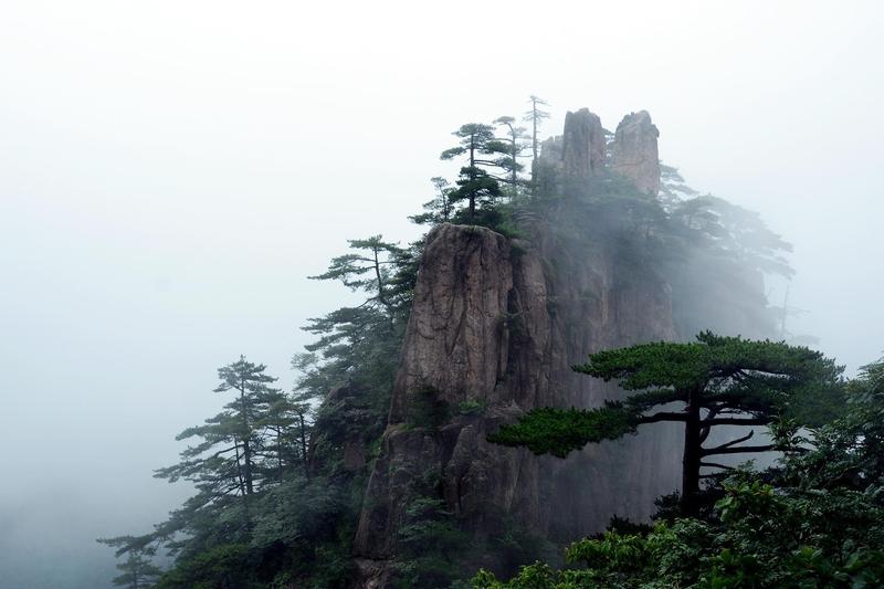 2025年12月可太适合安徽人出去浪了！黄山风景区、齐云山景区、花山谜窟景区、太