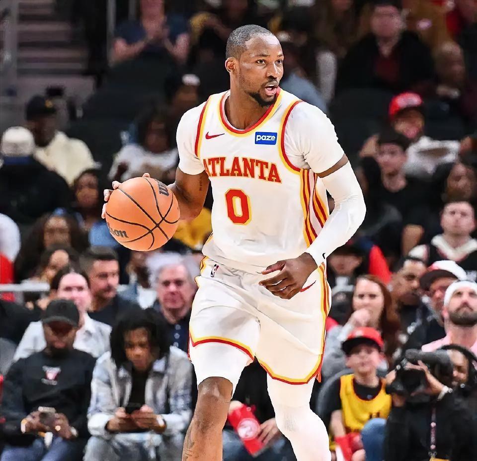 老鹰新星库明加的身价真是暴涨！在今天老鹰客场以109：108险胜尼克斯的比赛中，