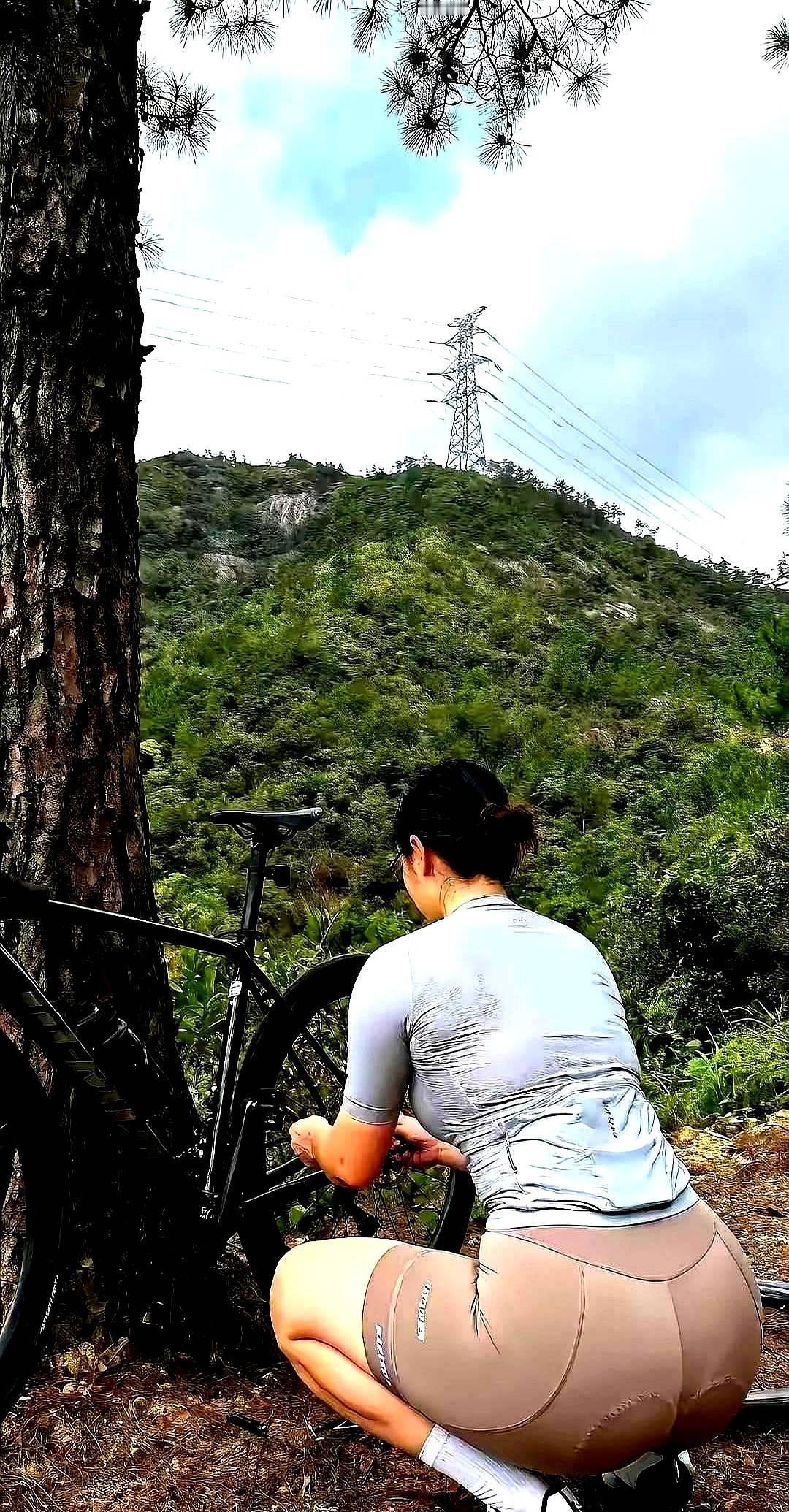 链条一断，变速全废——越来越多骑行者开始自己换链，不是省钱，是找回对车的掌控感。