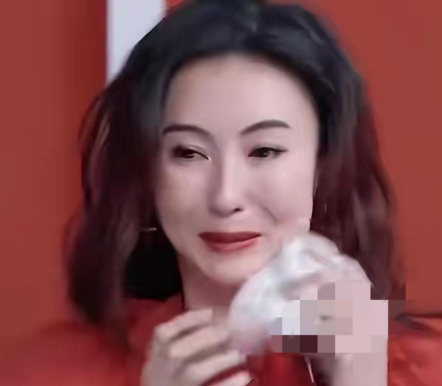 谁也没有想到，一份逝者公证遗嘱的公开，本该是尘埃落定的财产安排，却掀起一场毫无底
