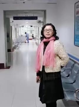 可怜的女人。截至2026年8月，兰越峰未恢复工作（未复职），也无工资收入、未获官