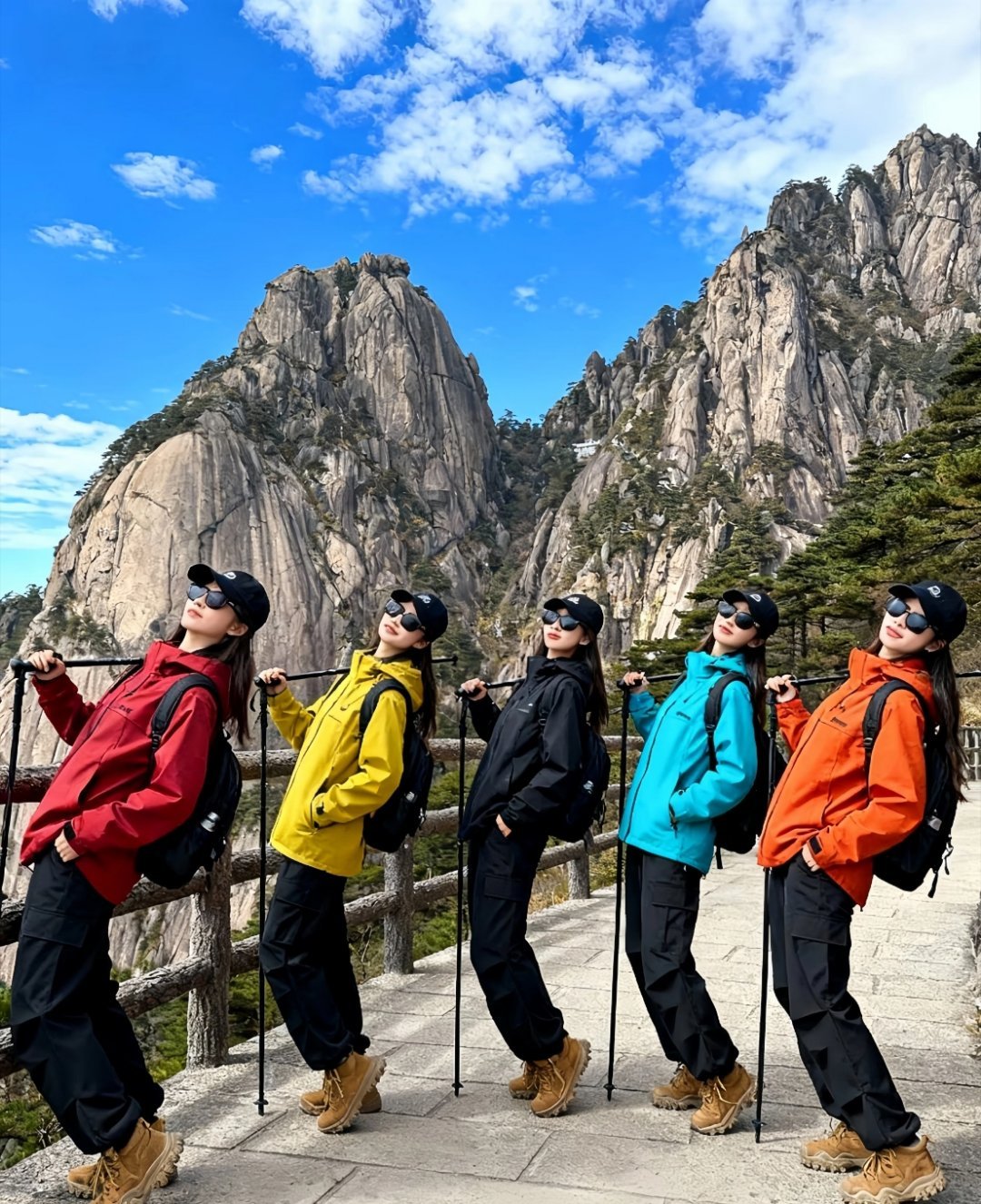 户外活动的快乐，一件冲锋衣就能加持。应对各种突发天气，耐磨抗造，行动无拘无束，只