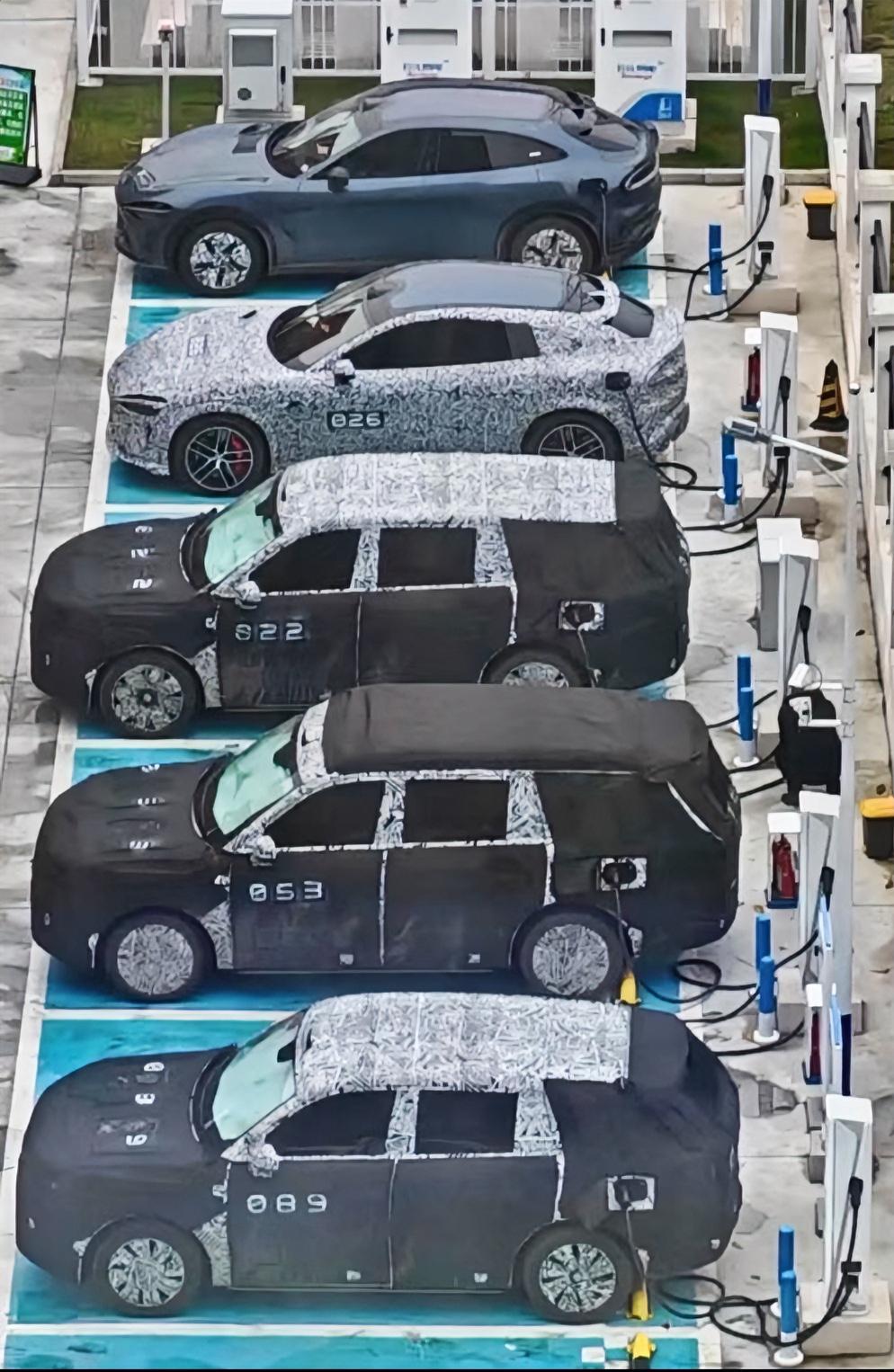 小米汽车的新车一览，预计在2026年二、三季度陆续上市。目前雷军公开说的YU7