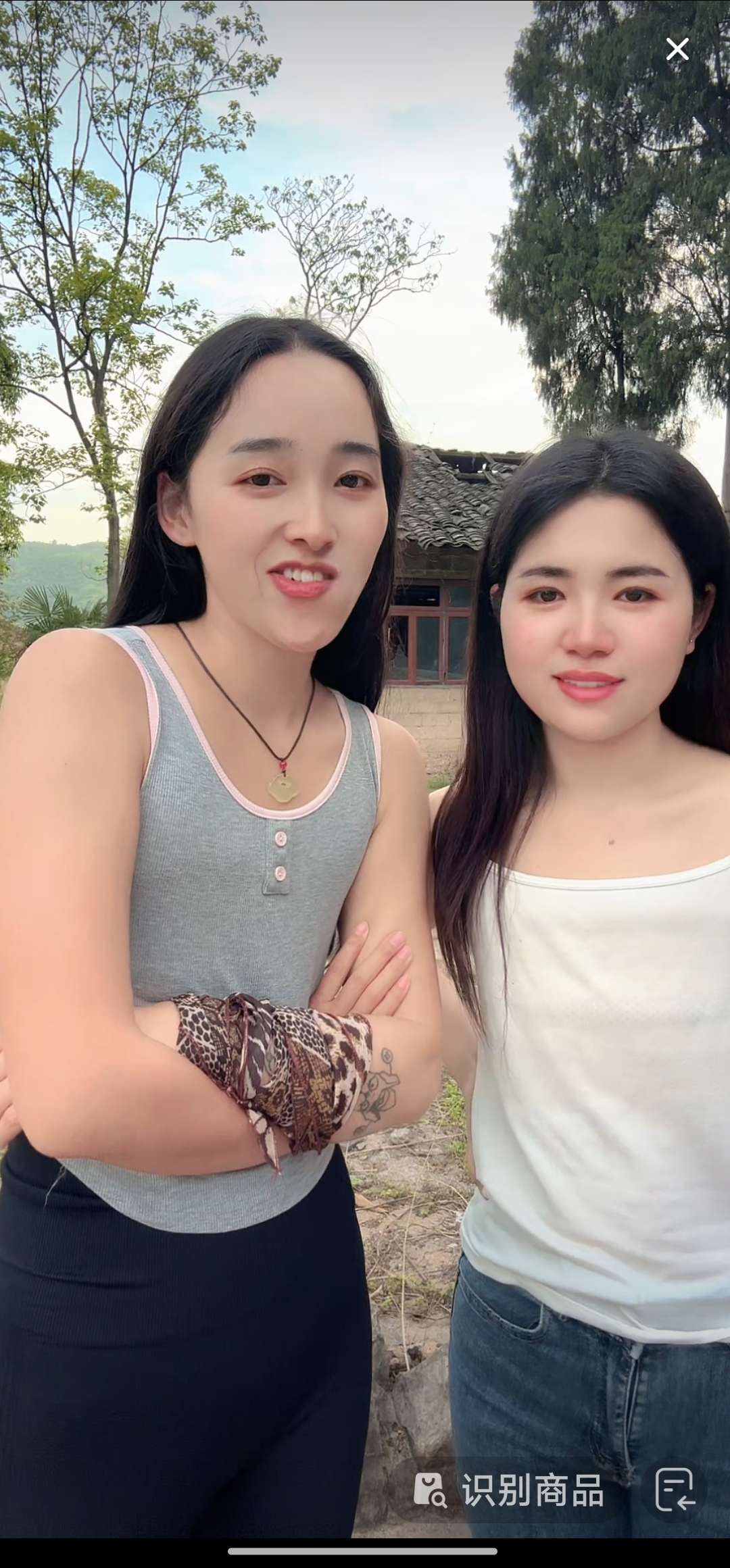 他还有个兄弟吧？他还有个兄弟吧？