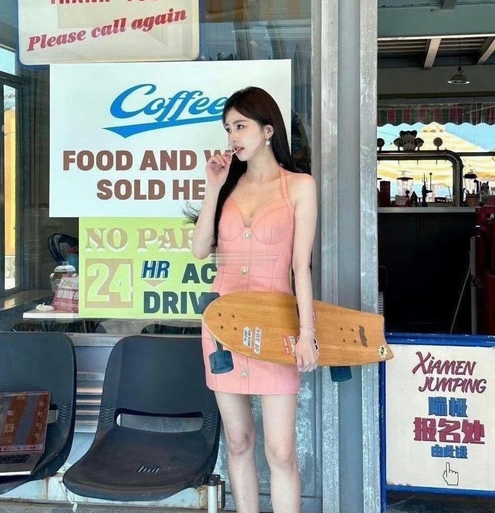 白鹿这颜值身材居然有人说她很普，估计是嫉妒吧！