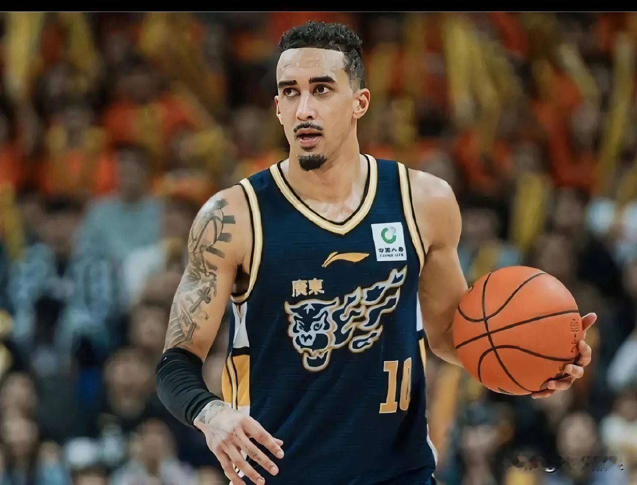 广东宏远半场以39-46落后于宁波，三个现象！1.奎因哑火，广东落后第一节广