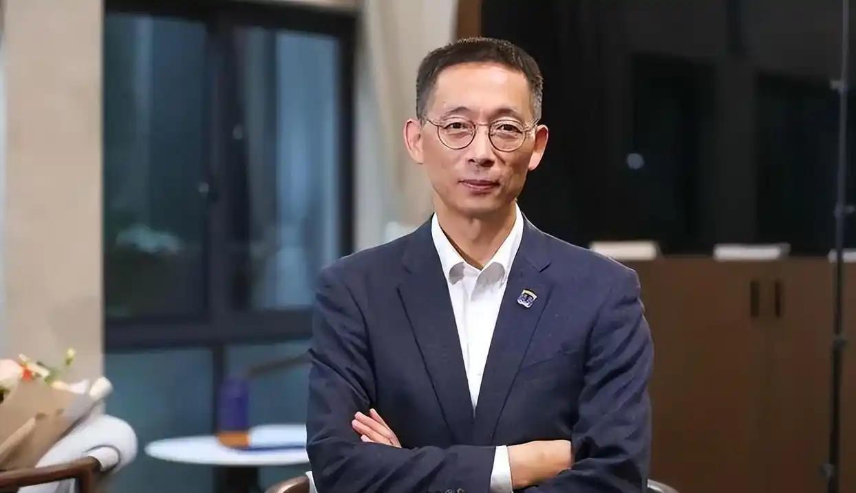 施一公再次语出惊人！他说：“美国科学的强大，远远超出我们的想象，它不仅没有衰退，