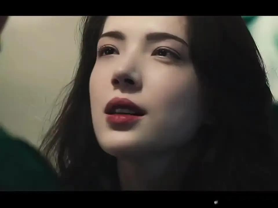 邱泽许玮甯所以幸福的人总是销声匿迹，不敢想这俩超绝骨相生出的小孩会是何等美貌。