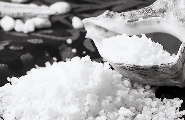 1951年，大恶霸地主李润之被处决，留下巨额财宝至今未被找到1951年，大恶