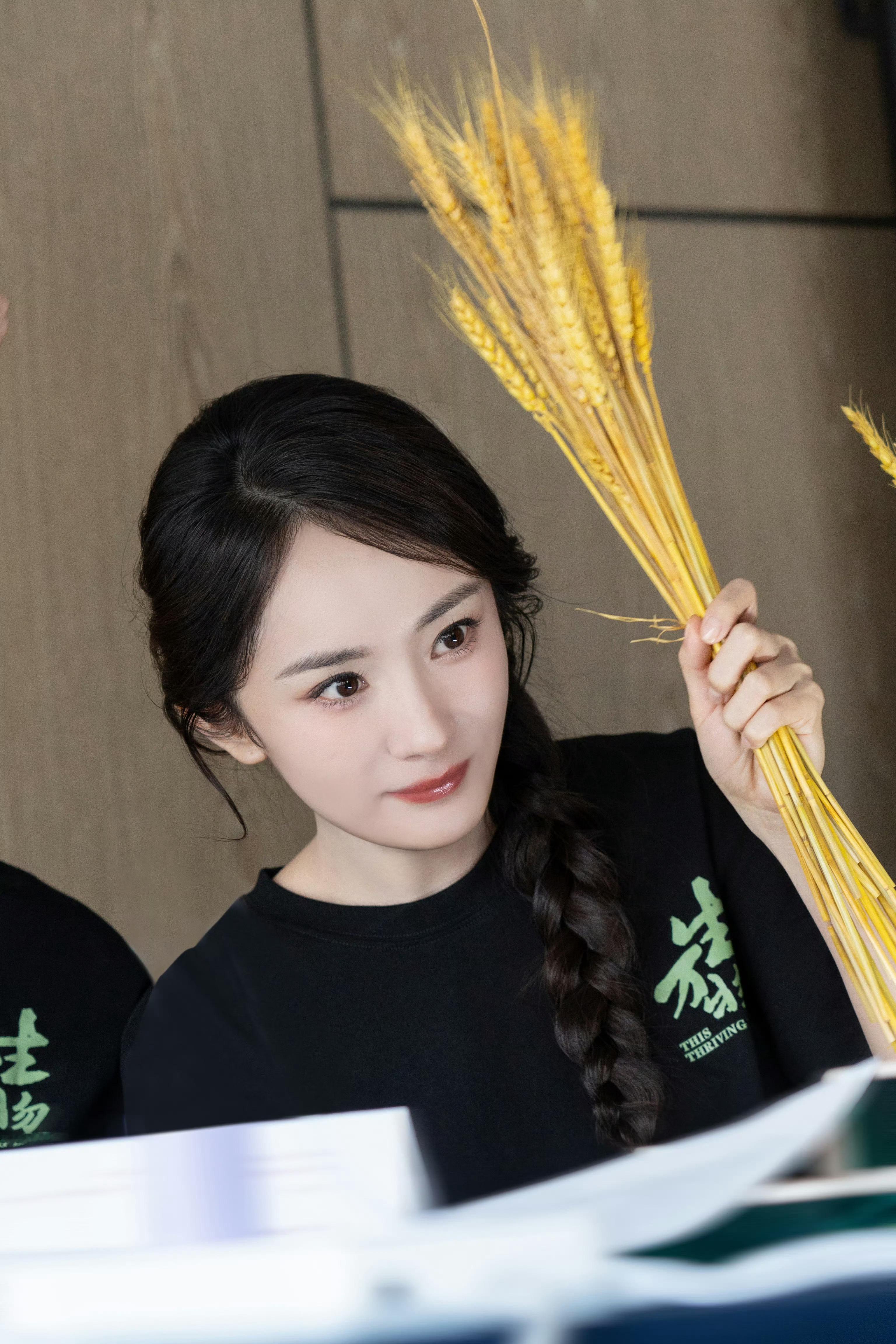 才注意月末来信原图，杨幂忙碌且收获的8月[比心]图1-图2生万物种地吧直播陪看[