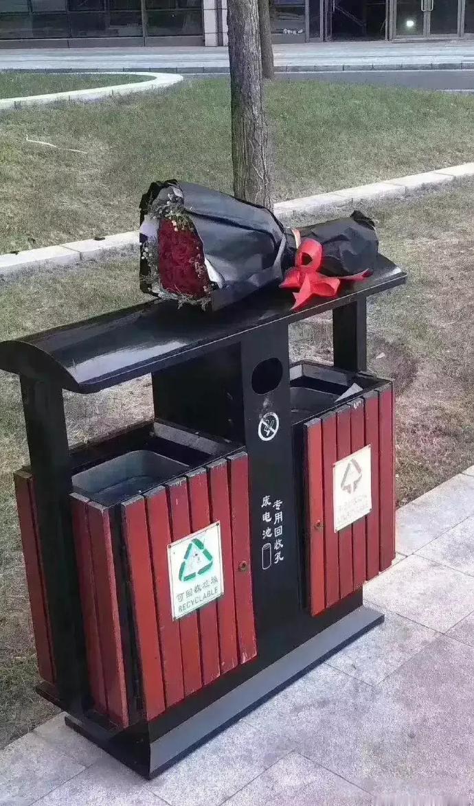 车若初见一个敢扔一个敢放，都是狠人