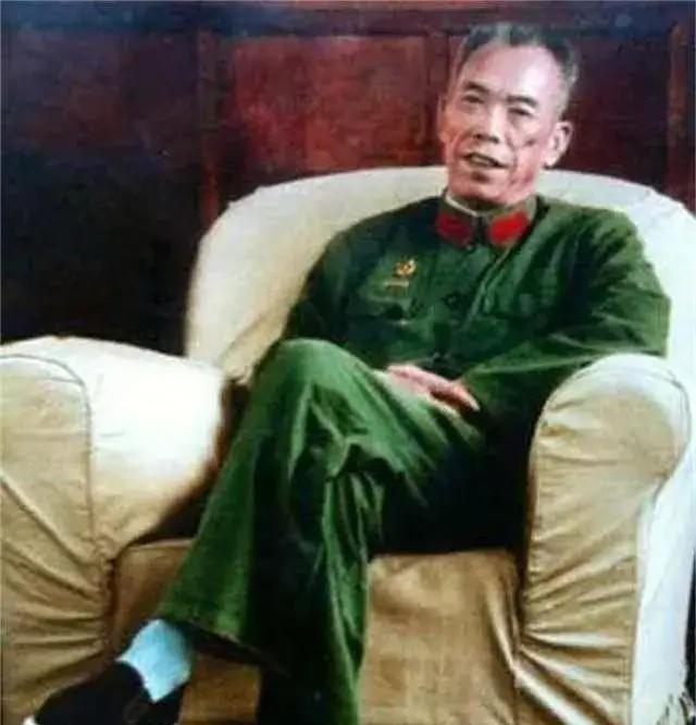 1985年“万岁军”名将梁兴初军长离奇猝逝，众多将军拍桌怒吼坚持要验尸，夫人含泪