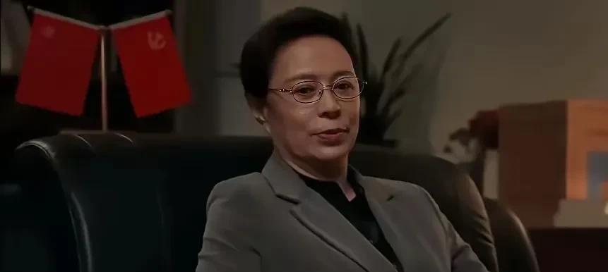 《以法之名》孙飞被抛弃的原因原来在这里。只因为他的一句话，让兰景茗明白，孙飞可以