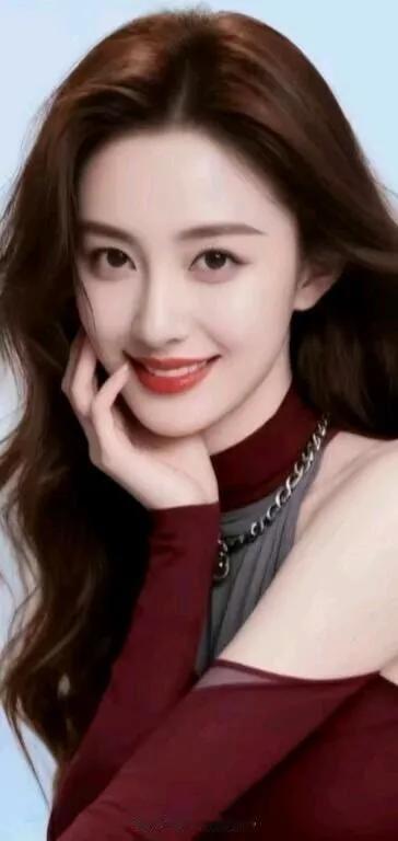 优雅红唇，复古风穿搭，气质满满！