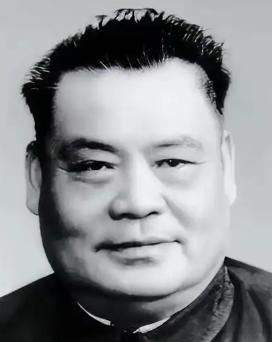 1935年，红四方面军在丹巴休整了大半年时间，期间36岁的中共大金省委书记邵式平