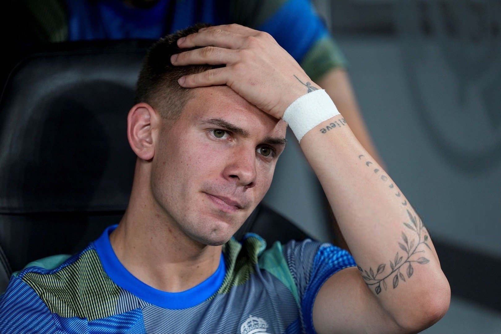 🇦🇷💣据报道，马斯坦托诺正在考虑从皇家马德里外租6个月，以便在202