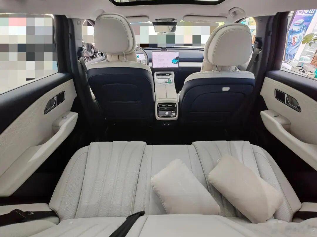 风云T9L销售反馈：1，T9L很早就开始盲订，3月又进行小订，直到4月13日才正