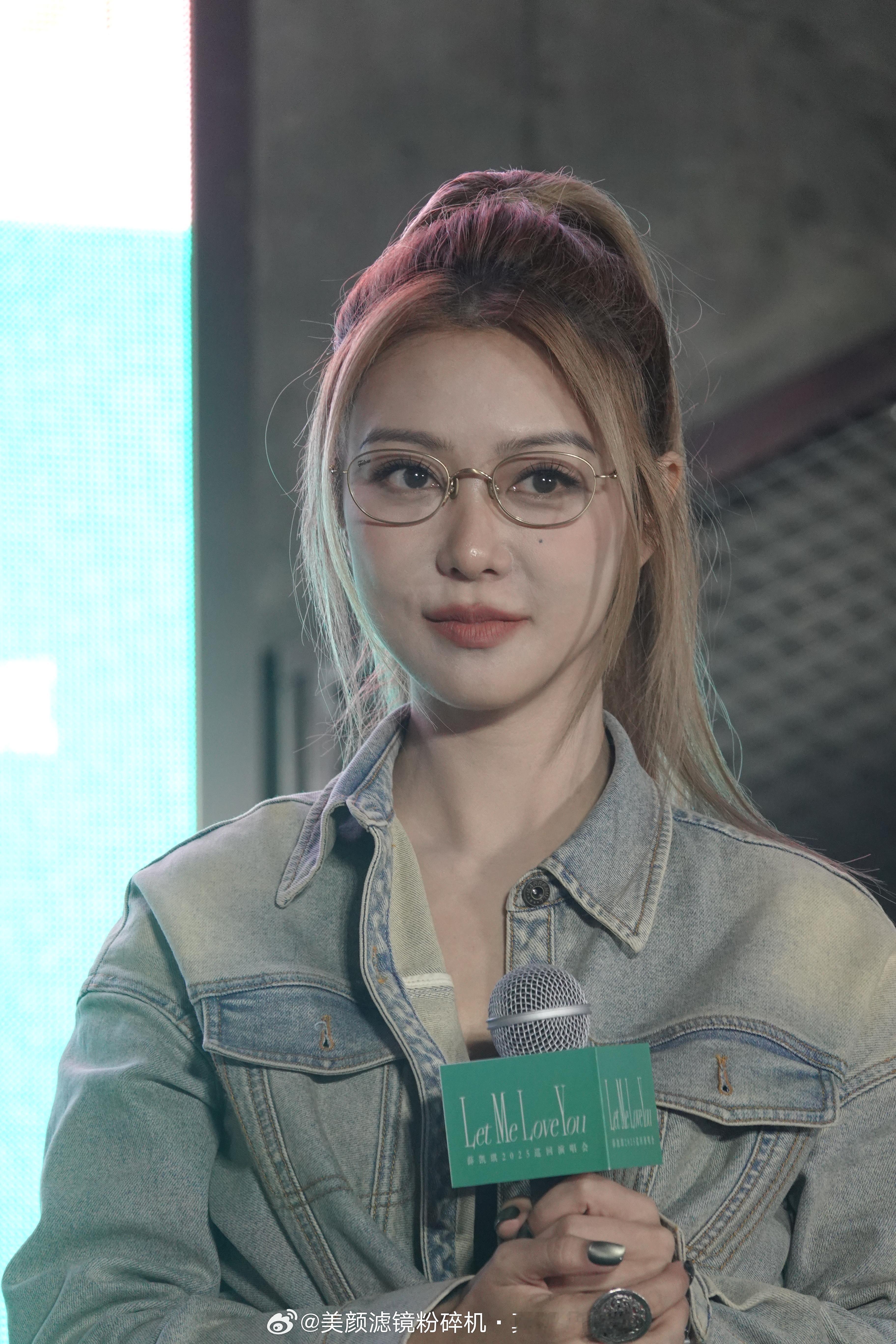 薛凯琪昨日北京见面会饭拍生图（稿主自摄，参数最后一张）