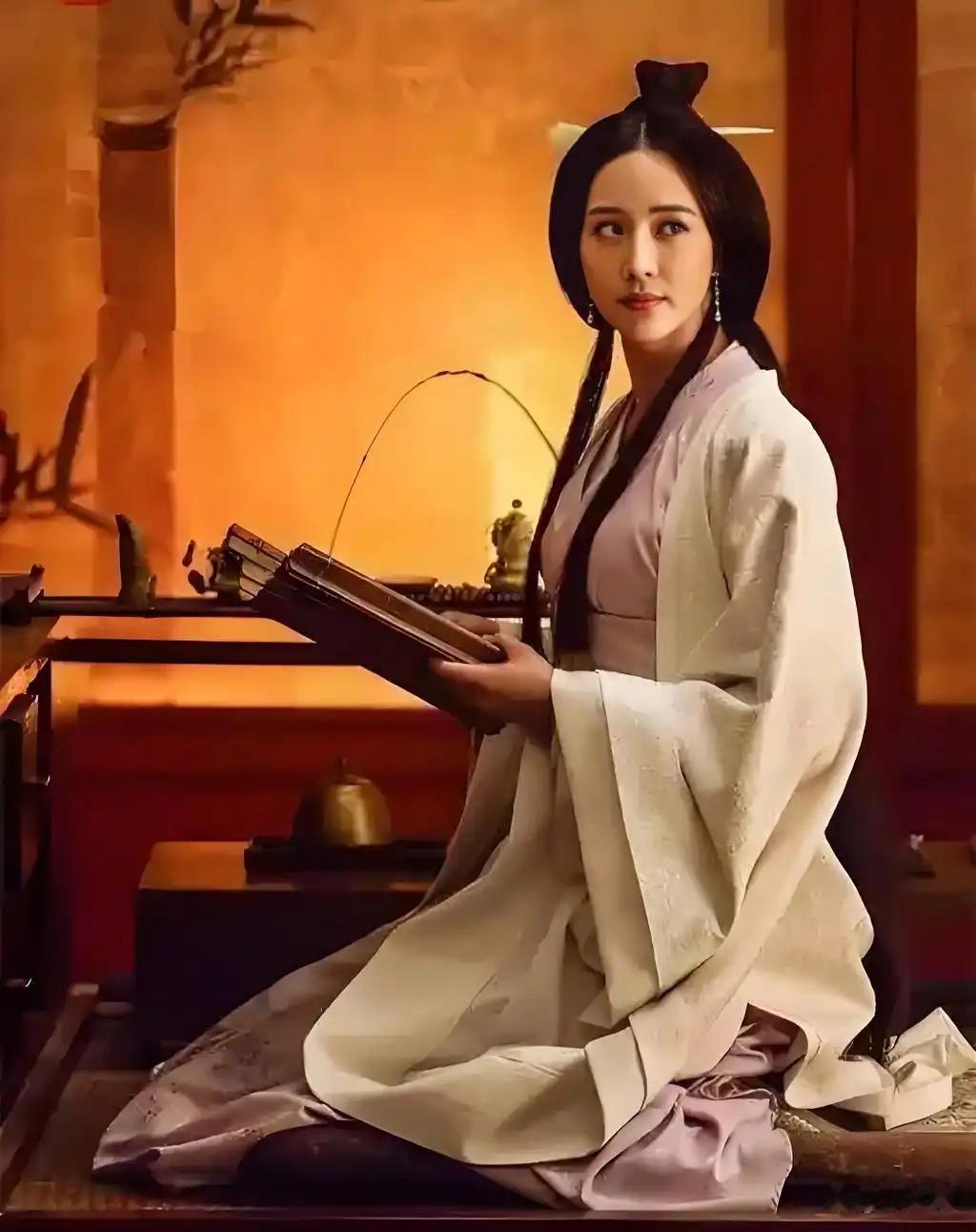 司马懿老婆张春华一共生了三个儿子，其中两个直接决定了三国归晋。司马懿一辈子有