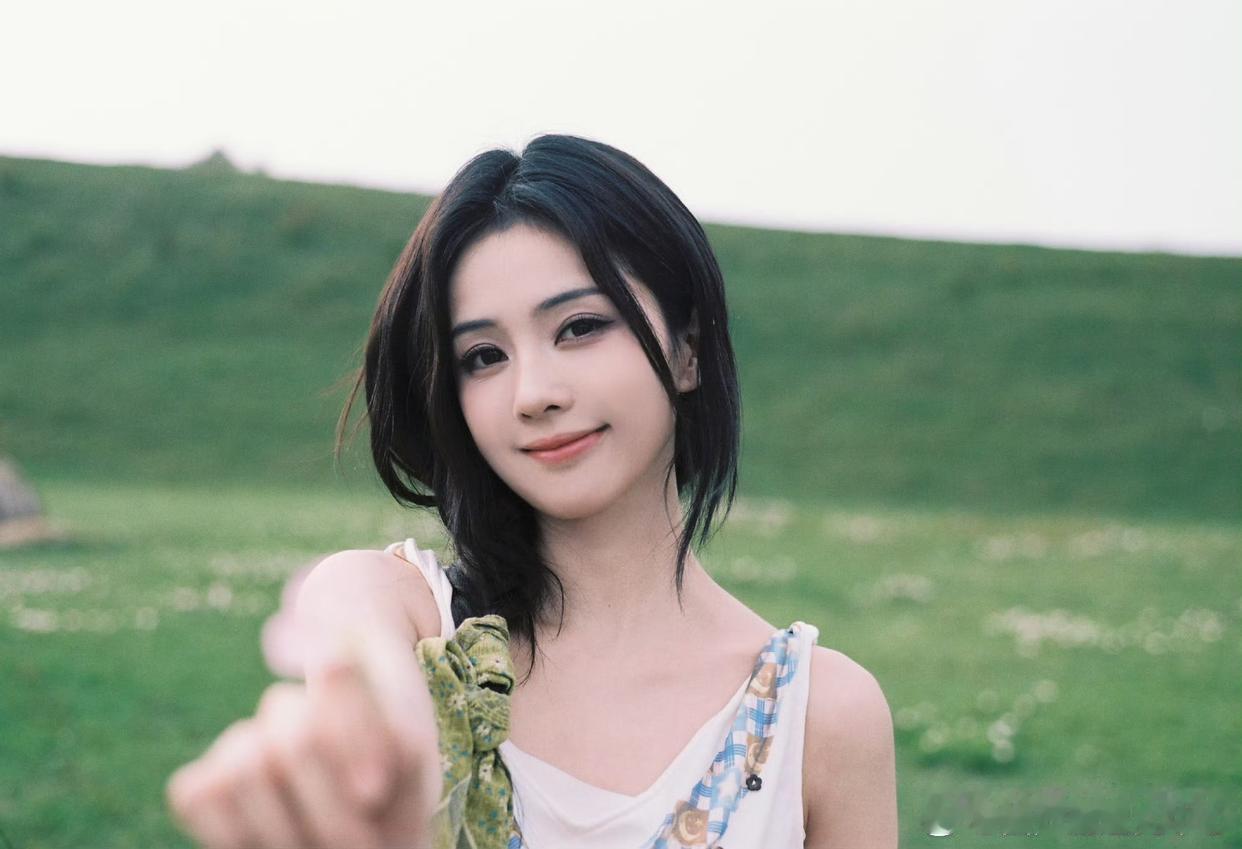 1.王俊凯演唱会开的还是比较良心，不能说没有黄牛，但比起其他同咖位的来说还是少的