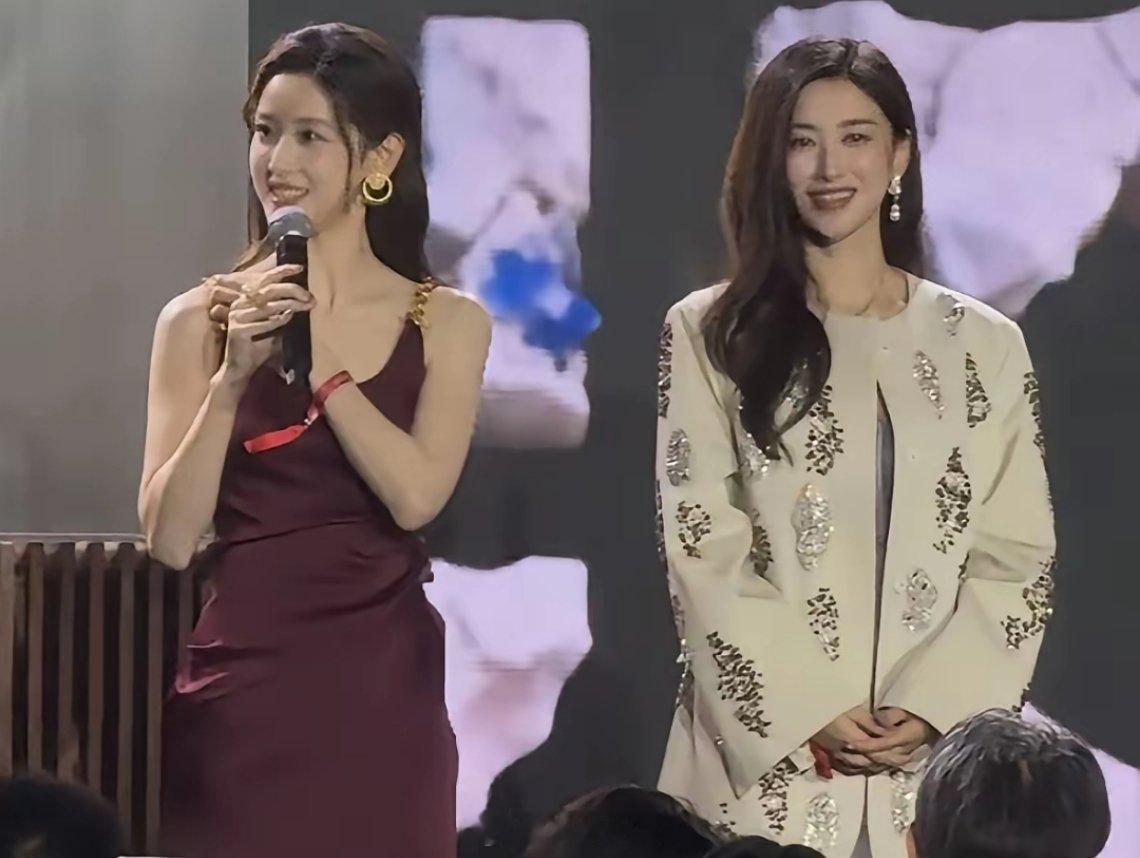 明星和富婆的区别，在此刻展现的淋漓尽致，朱珠应该很羡慕章泽天吧！