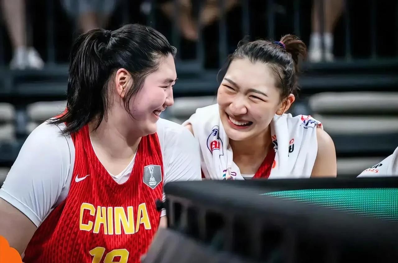 终于知道为啥女篮会输日本了，不是跟日本的差距有多大，也不是田中心多厉害，而是