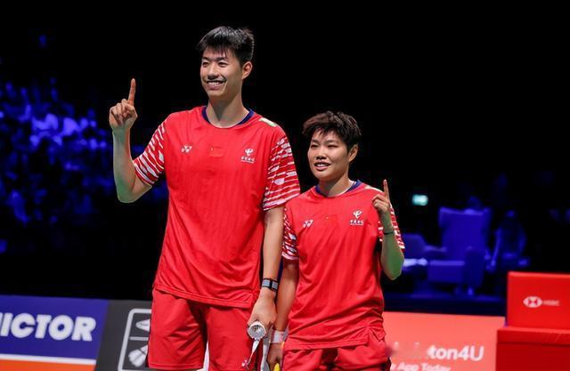 北京时间12月21日下午，刚刚结束了一场2025年世界羽联年终总决赛混双决赛，