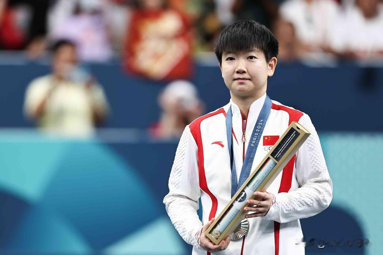 孙颖莎说，我小时候学习还是不错的，真的，我妈妈跟我说小时候学习，因为我有有时候好