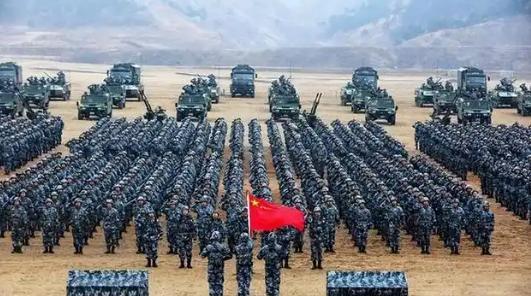 现在的中国已经不需要出兵了！当年抗美援朝，数百万志愿军扛着几十斤的物资，用血肉之