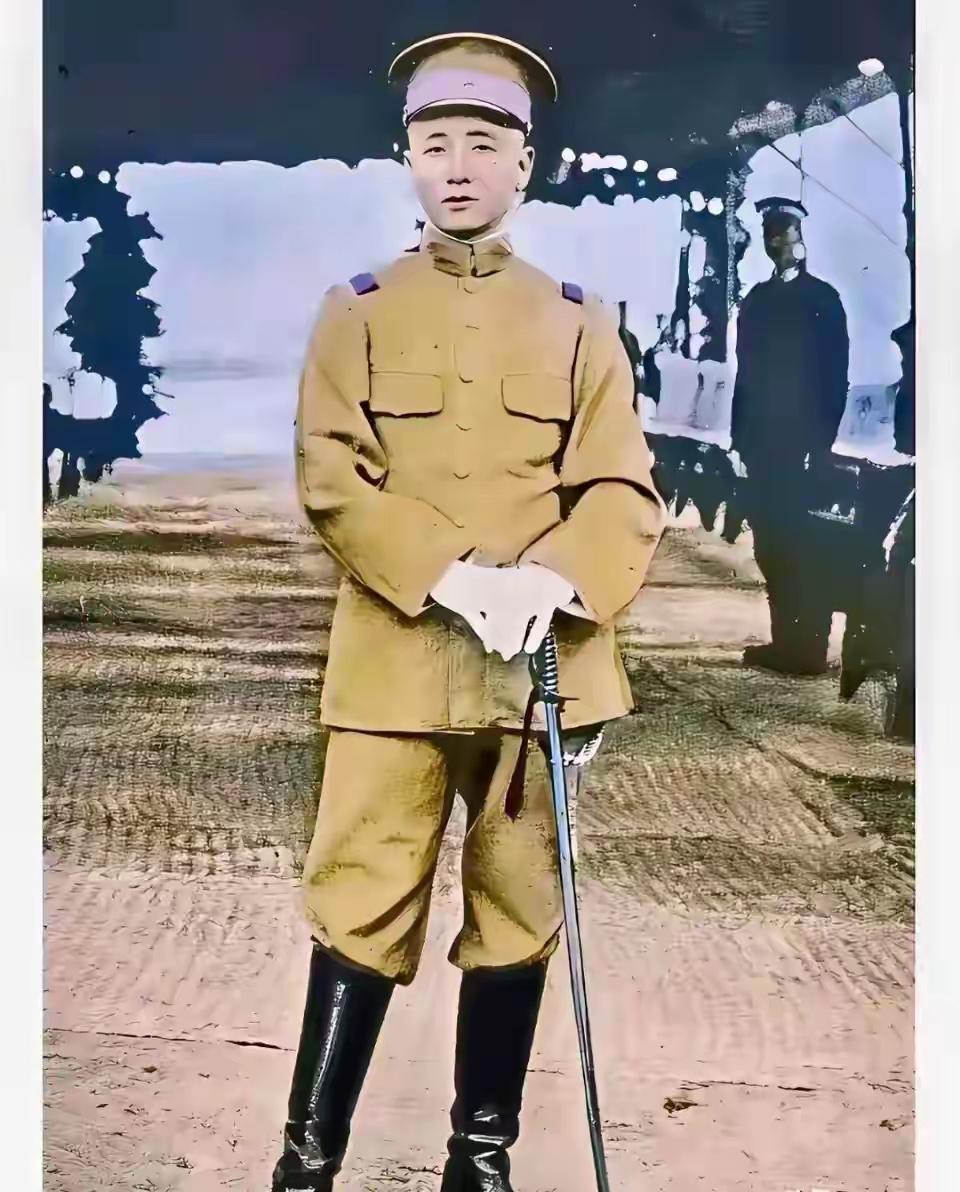 这便是早年张作霖的真实容貌，都看一下吧！这并非演员扮演的，而是货真价实的历史珍品