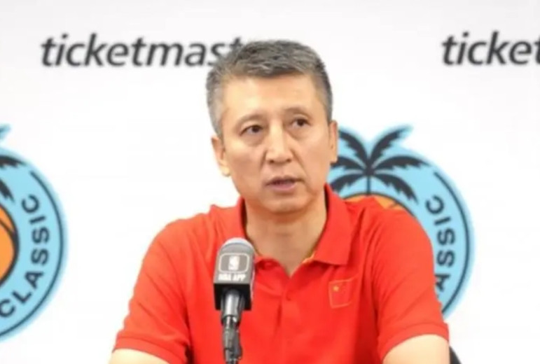 男篮亚洲杯中国队前三名稳了出征亚洲杯之前，面对采访，主教练郭士强说出了中国队本