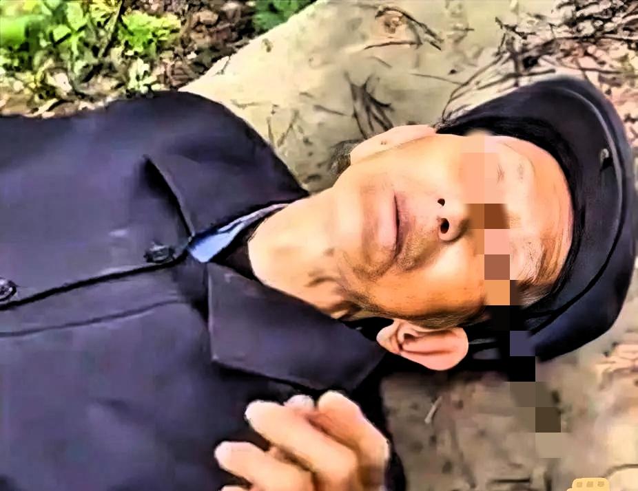 看完泪目了，安徽合肥一位66岁的老人，儿子走了很多年，儿媳也改嫁了，可他还是省吃