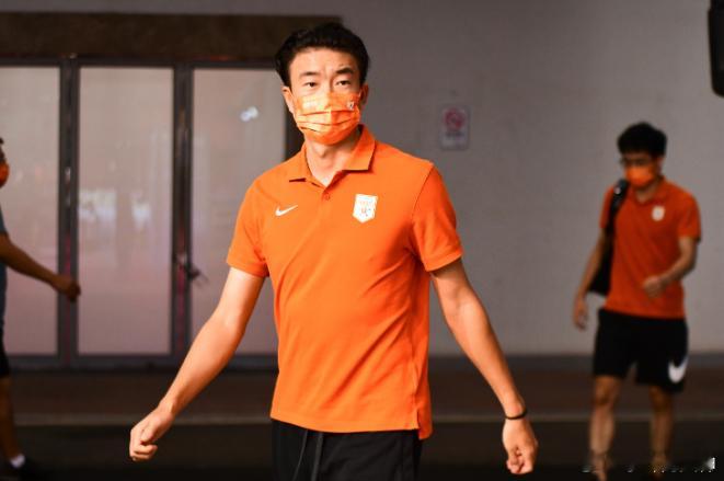 博主：戴琳在球迷去世当天还了5000元，仍有近3万欠款12月16日讯博主李平康