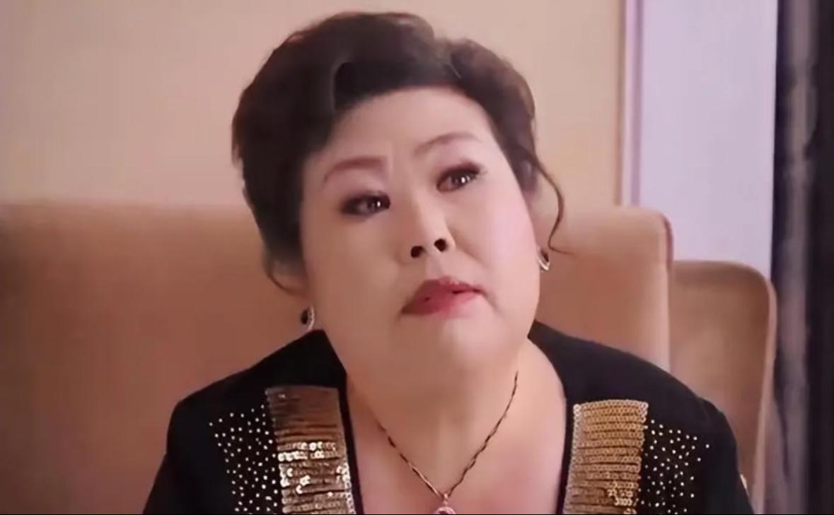 看到富婆姐姐董立范离世的消息后，我默默的做了三个决定。第一，坚决不恋爱脑，