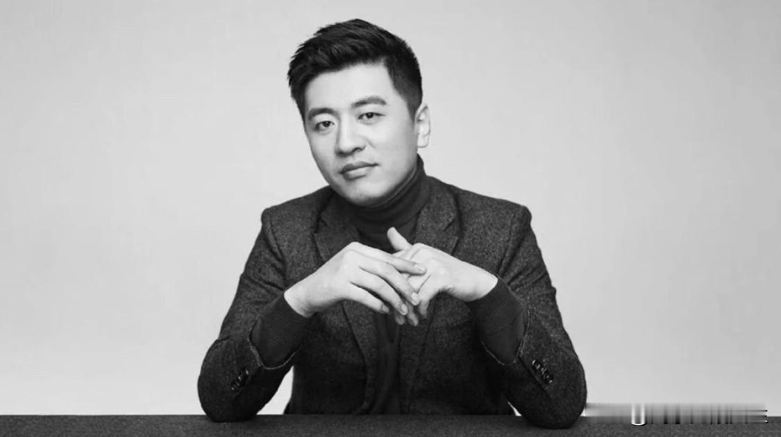 张雪峰老师说：“专科的人，都在努力升本；本科的人，都在努力考研；无学历的人，都