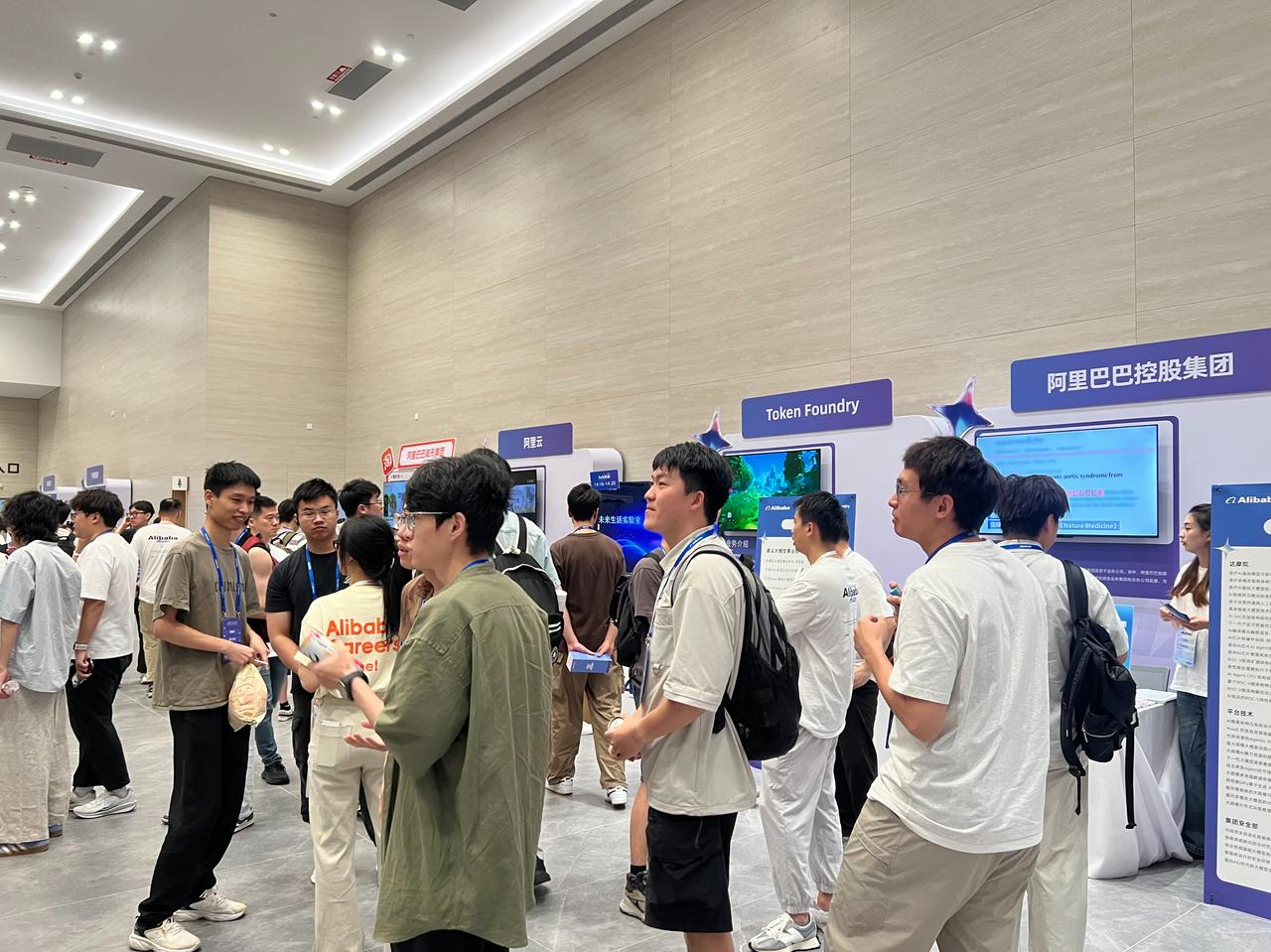 西方可能都没注意到，一个现象正在中国发生，风向已经悄然开始变了！日本《朝日新
