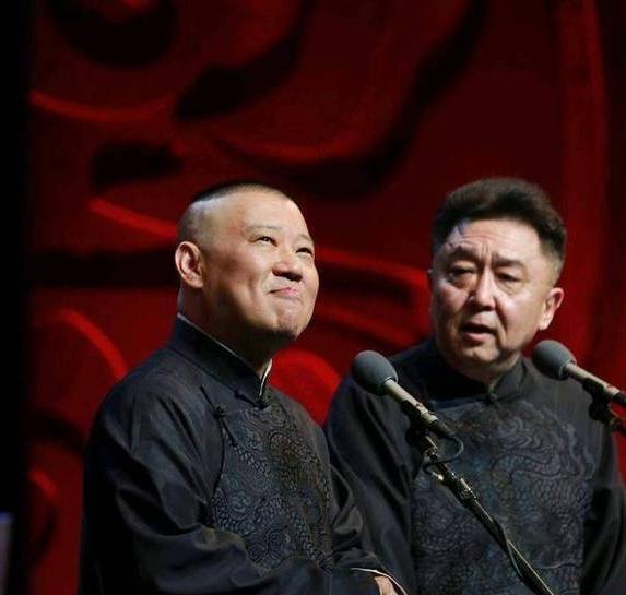 郭德纲跟于谦的相声从来不彩排？这一默契背后的原因有二。看到《一茶两座》才知道，