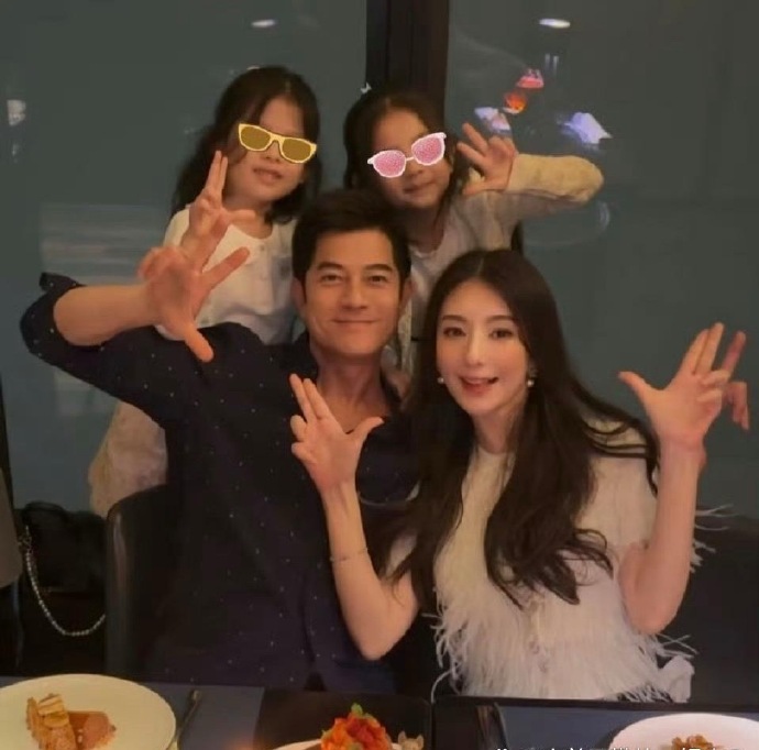 突然发现郭富城60岁，方媛才38岁...​​​