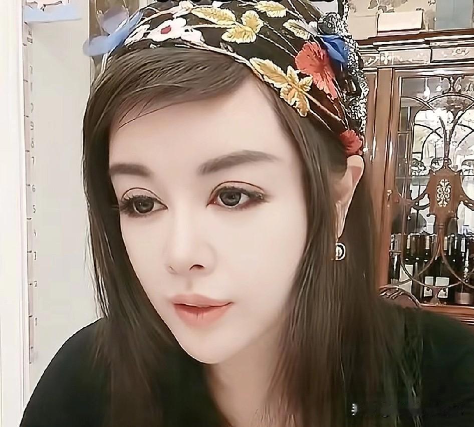 于文红第六任男友，害怕自己失宠，很有危机感。于文红会审美疲劳吗？于文红小30岁