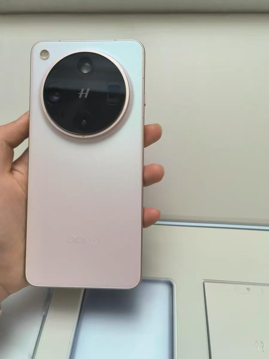 手持X8U，坐等FindX9Ultra～已经用FindX8Ultra当