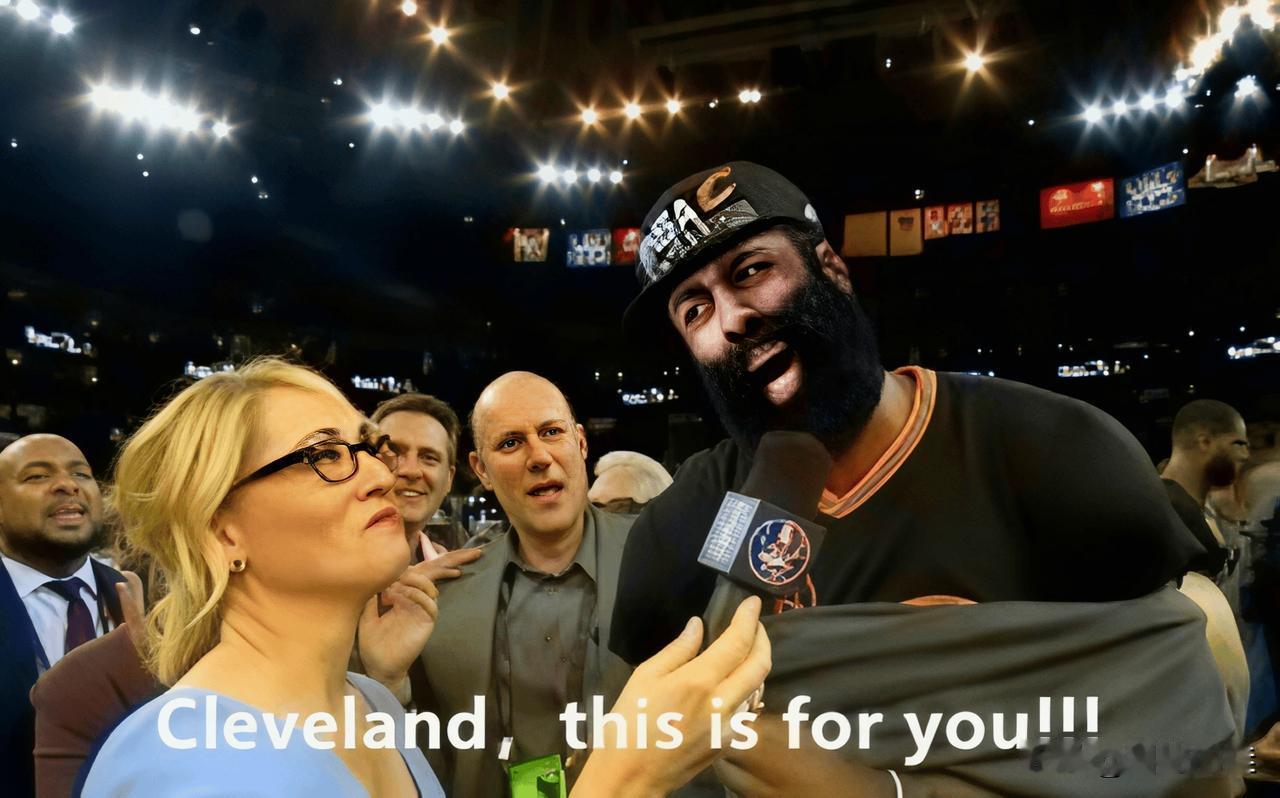 哈登一定要和艾利斯绑定艾利斯可以为哈登减轻防守压力，同时进攻端在场上能持球，可