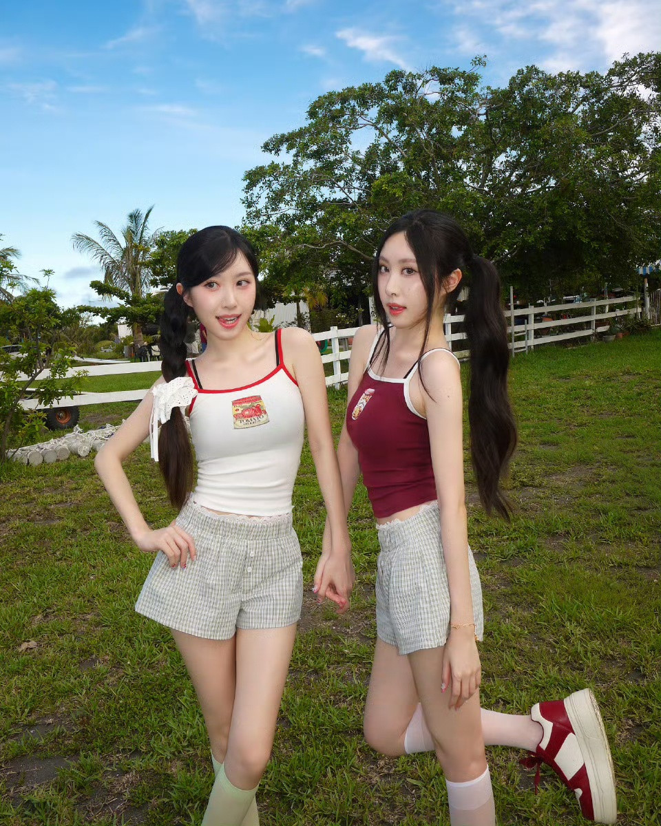 双胞胎Sandy&Mandy，从童年顶流到神仙姐妹，美到认不出