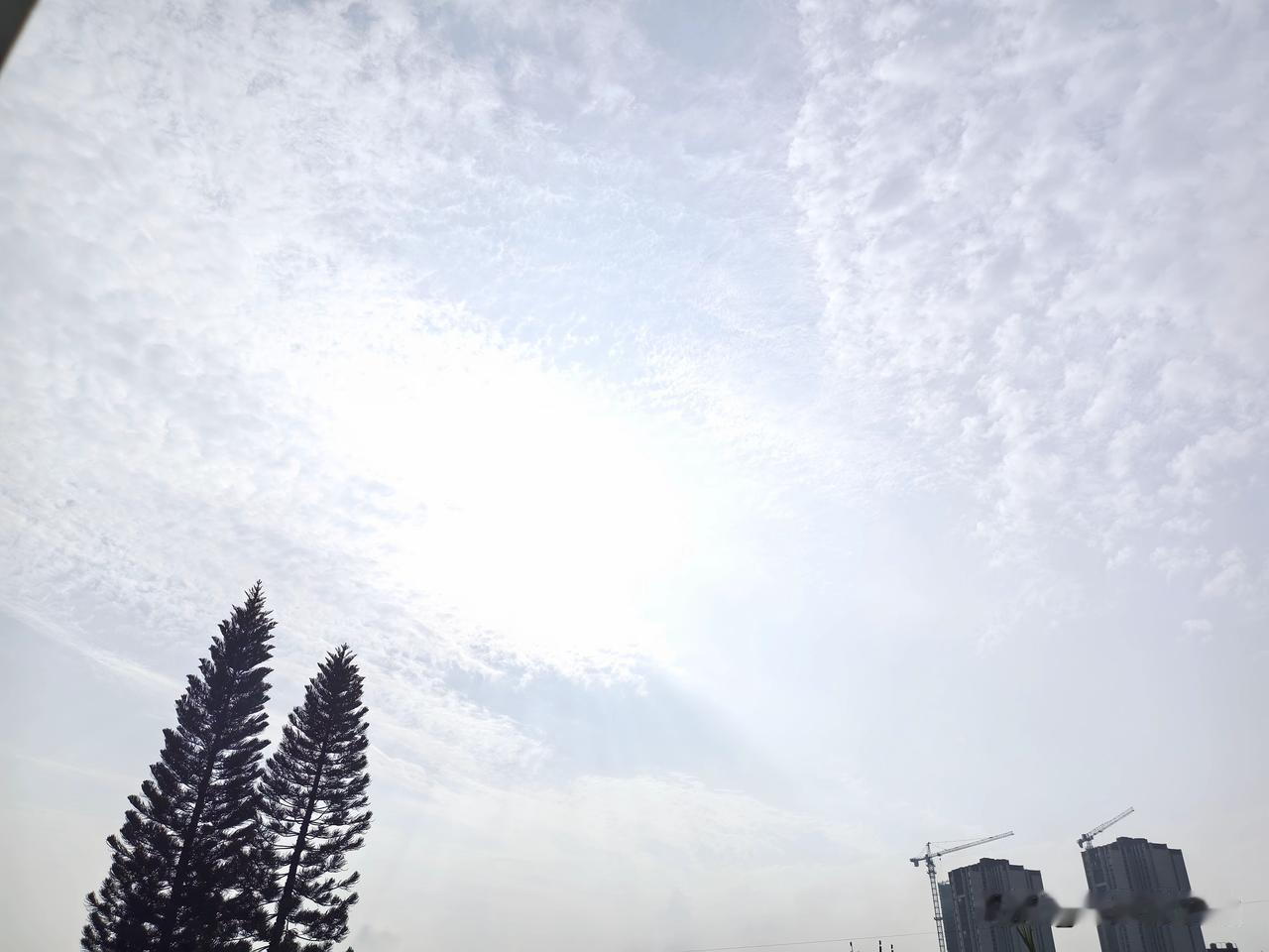 散装雷雨随机派送，气温逐渐上升！都说白露添秋衣广东还在防暑热！8～9日，广东