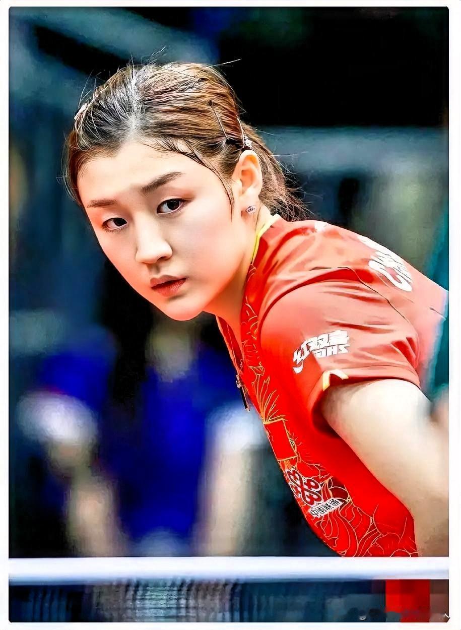 这下好了，全网观众都知道了！在女单1/8的决赛上，陈梦居然又一次零封对手。以