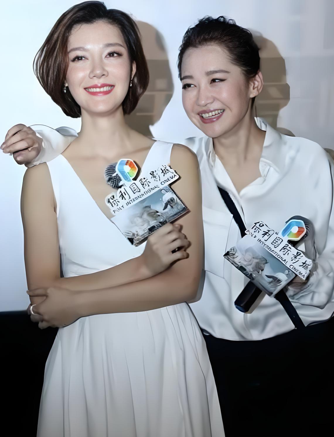 许晴车晓同台！看到她俩我才明白，美女跟美女之间的差别真的非常大一位是风情万种