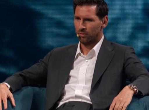 梅西含泪告白：上帝赐我天赋，但我用牺牲兑现它梅西在最新采访中动情剖析成功真谛