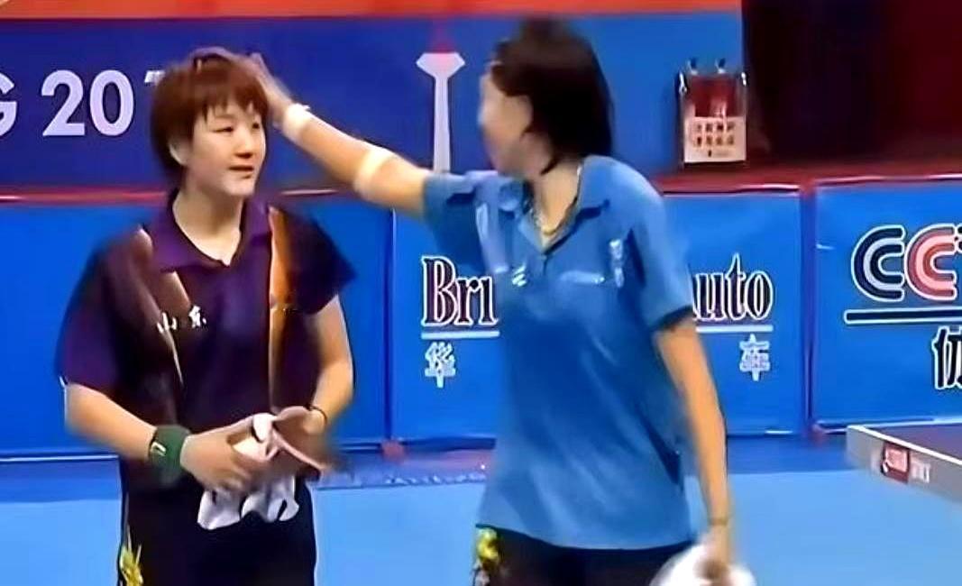 陈梦12年从全运会小将变大姐大。她19岁和李晓霞拿女团冠军，女单决赛输球